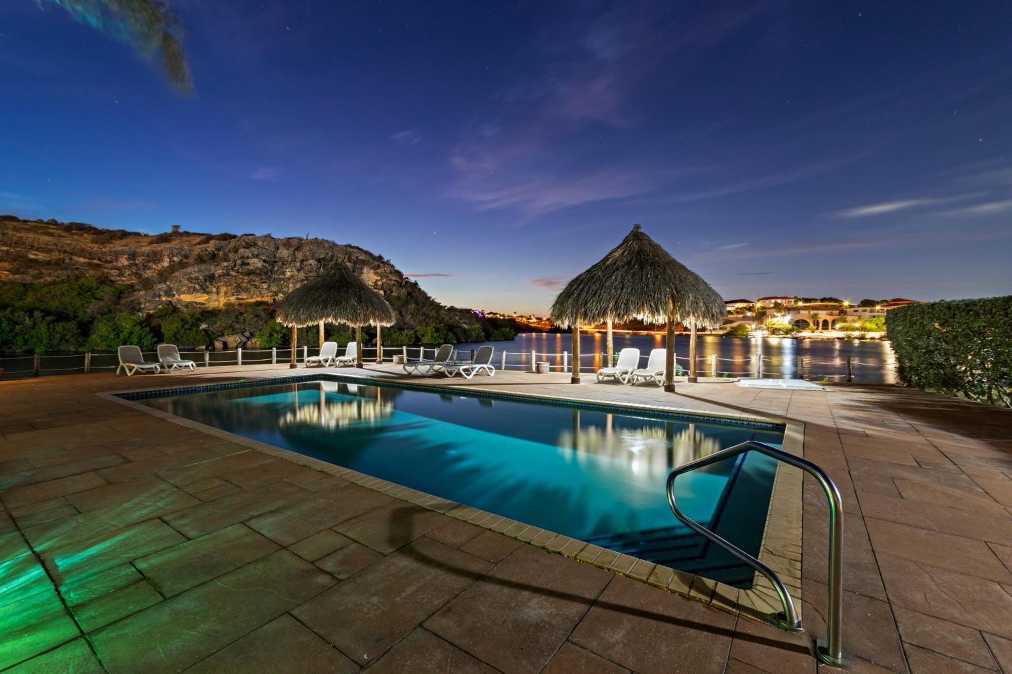 Droom Appartement Met Uitzicht Op De Jachthaven Jan Thiel Екстер'єр фото